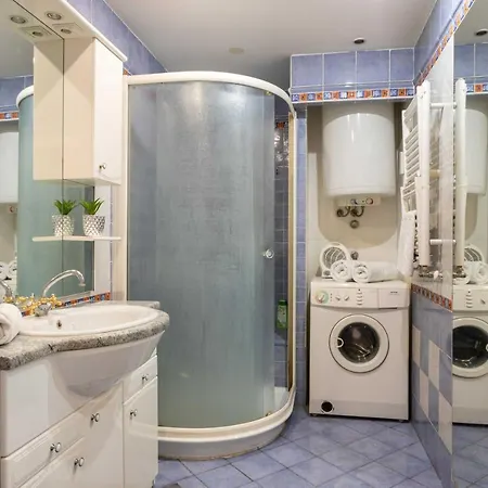 Appartement Cozy, Spacious & Sunny In Heart Of City Center *